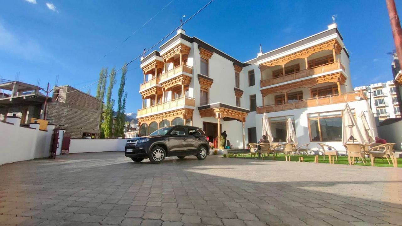 Hotel Lha-Zes Leh Exterior foto